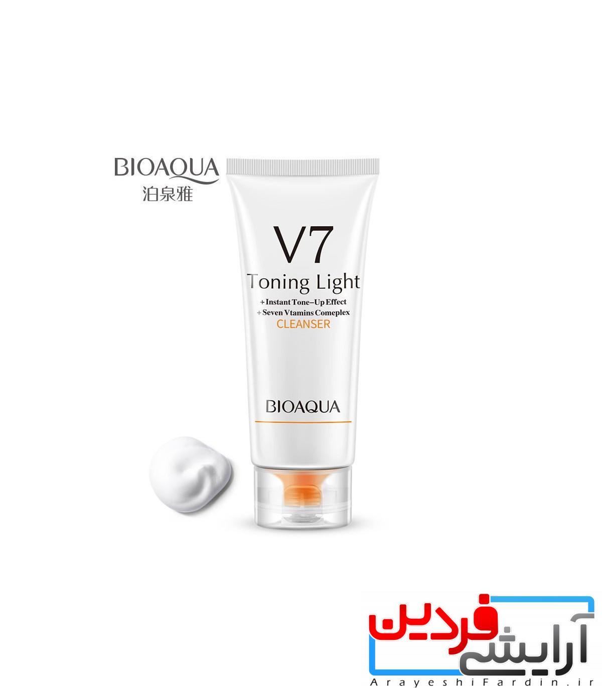 شیر-پاک-کن-ویتامینه-و-روشن-کننده-بیوآکوا-bioaqua-v7-toning-light فوم شستشوی روشن کننده 7 ویتامین بیواکوا BIOAQUA DEEP HYDRATION - Image 1