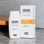 کرم ضد آفتاب بدون رنگ ایزدین FOTOULTRA 100 ACTIVE UNIFY ISDIN - Image 4