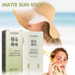 ضد آفتاب استیکی Matte Sun Stick Mugwort + Camelia Jaysuing - Image 2